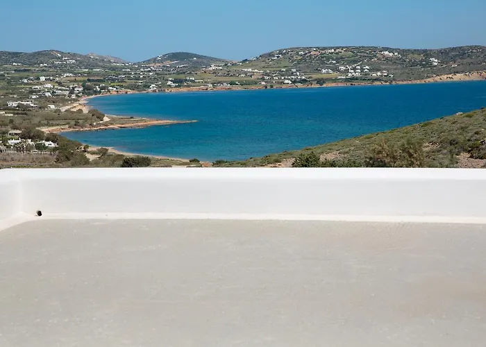 Natura Paros Molos (Paros)